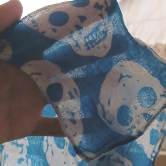 Skull Bandana, Semi Sheer Teal & White Unisex Punk Goth Biker 19"x20" - Picture 5 of 12